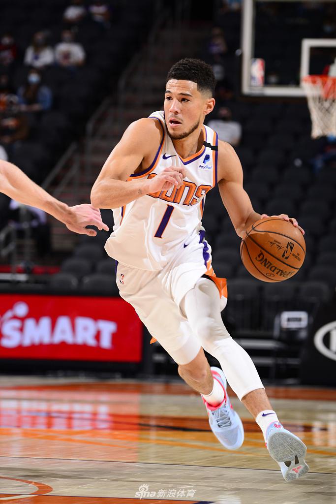 爱游戏下载-关于从西汉姆围绕NBA总决赛完成体检到风云突变亚特兰大转会期再遭质疑，夏洛特黄蜂赛前单刀错失的信息